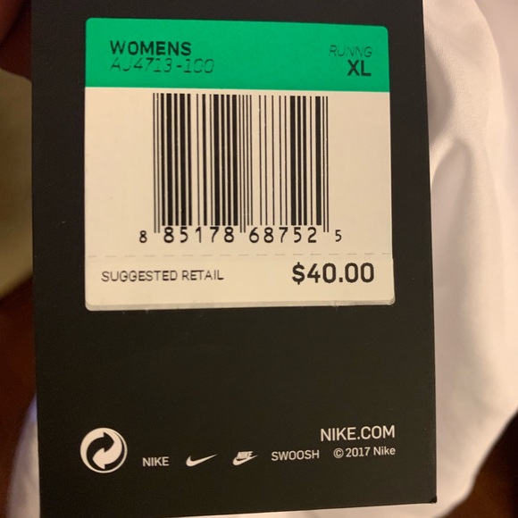 Nike Logo Print Shorts-XL - Picture 6 of 6